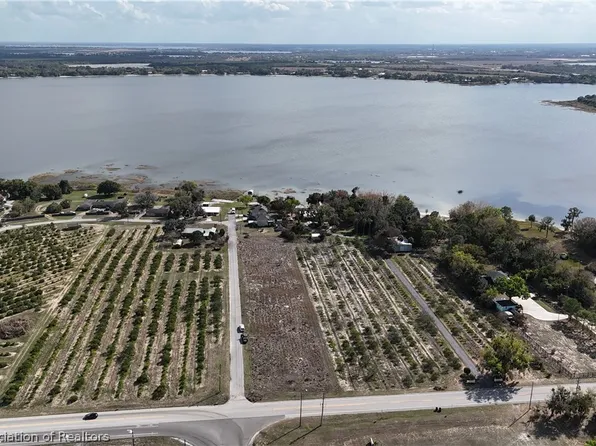 830 Barlow Ave, Avon Park, FL 33825