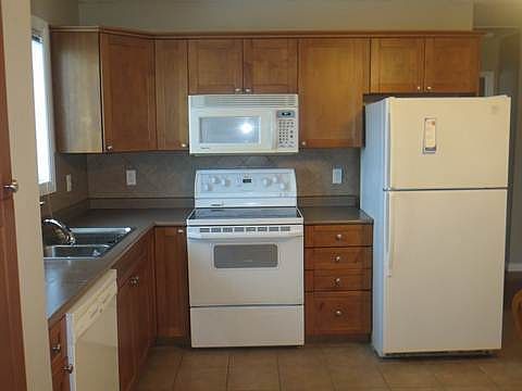 2nd image of 7527 152b Ave NW