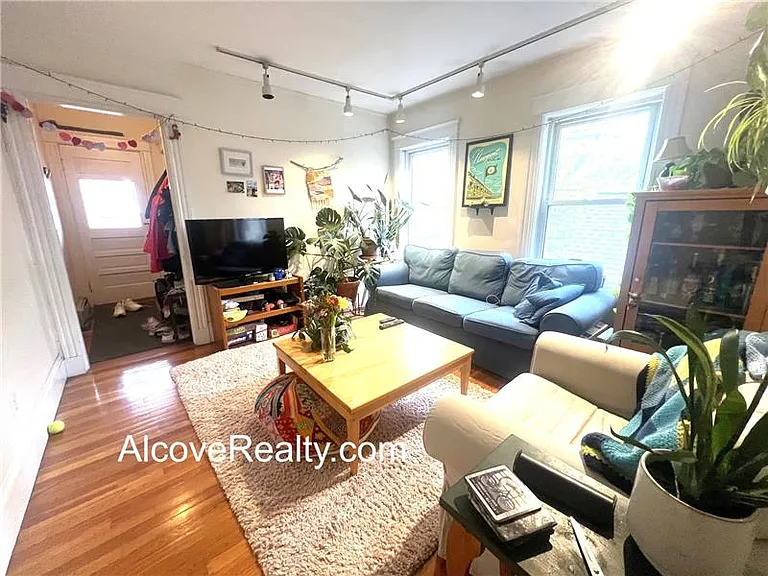 21 Sartwell Ave #2 — Photo 2