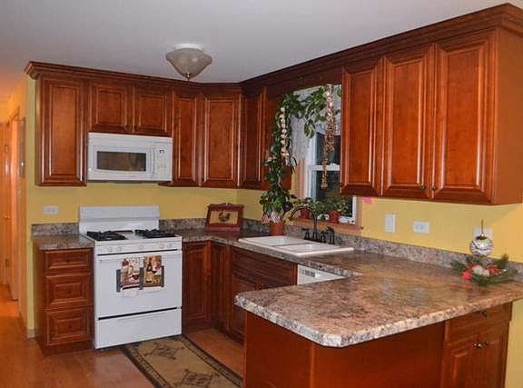2nd image of 7803 Leamington Ave
