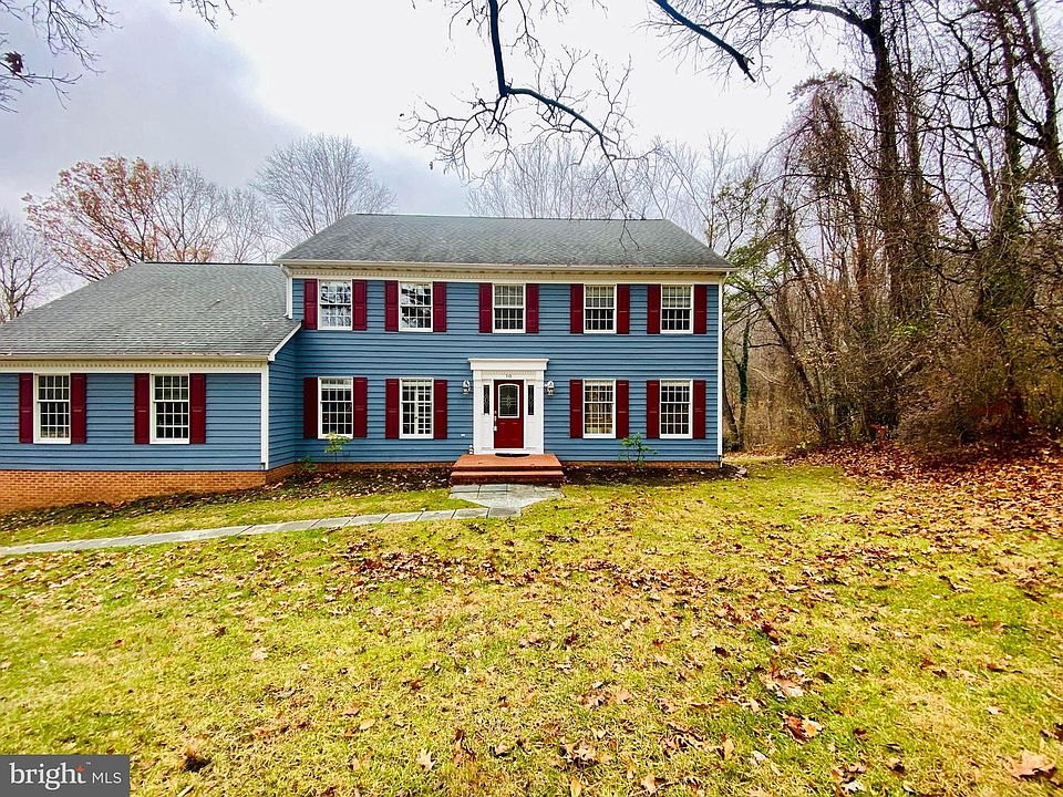 1st image of 10 Glencoe Manor Ct
