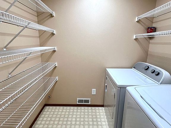 2nd image of 105 Plum Ln #3
