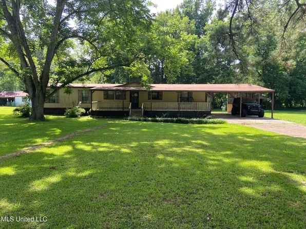 337 Magnolia Rd, Vicksburg, MS 39180