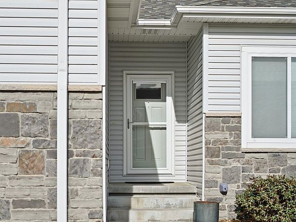 5th image of 8300 Yankee Woods Dr