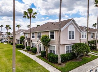 724 Kensington Lake Cir, Brandon, FL 33511