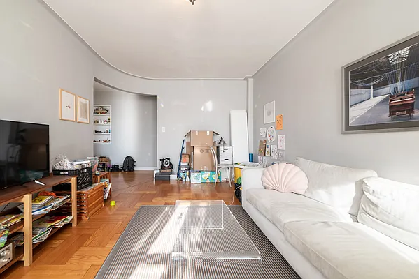 Rented by Joel Scharf, LREB | media 9