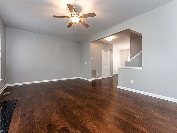 5th image of 738 Huffine Manor Cir