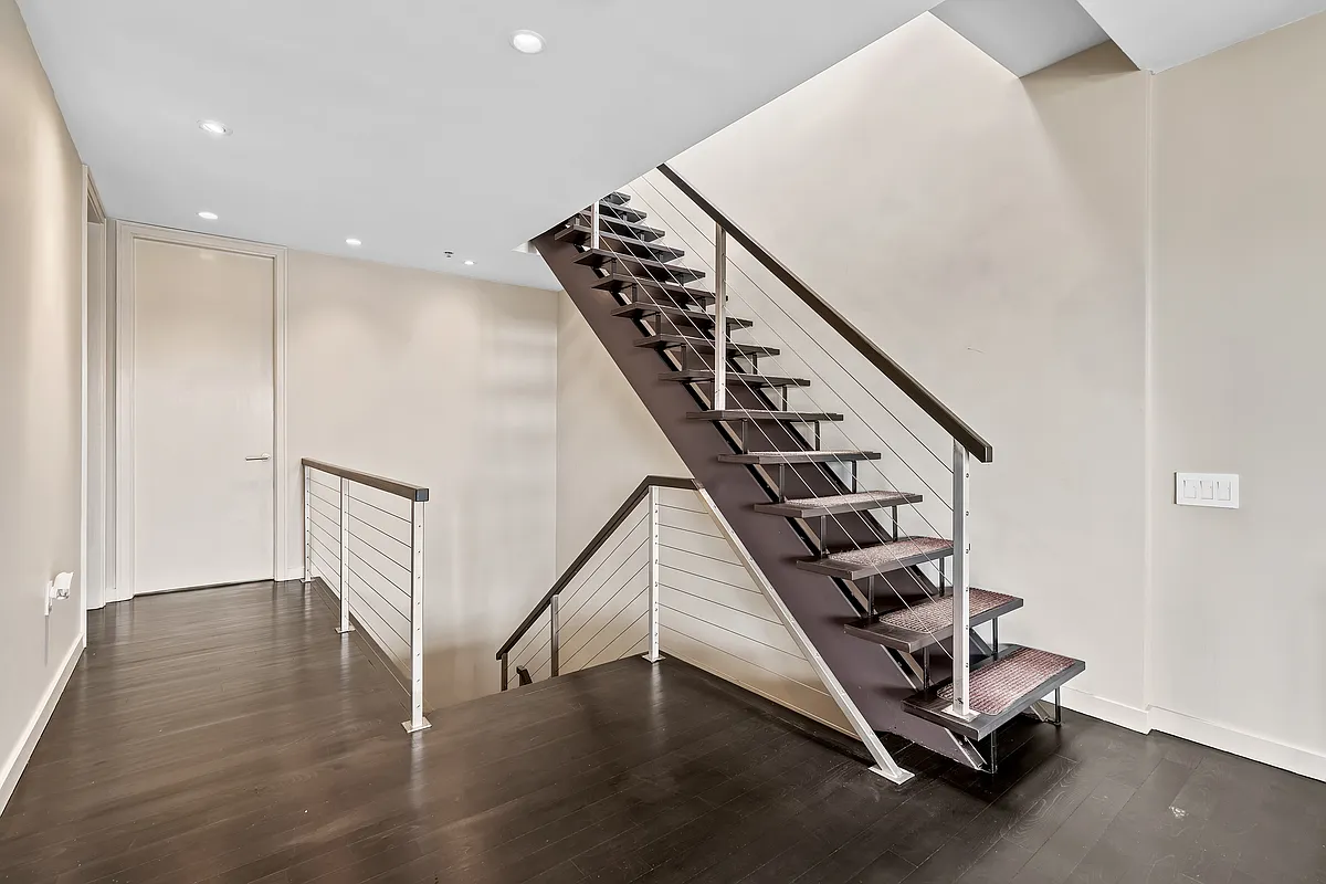 Building Photo - 1721-1723 Washington St #610