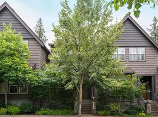 10214 SW Windwood Way, Portland, OR 97225