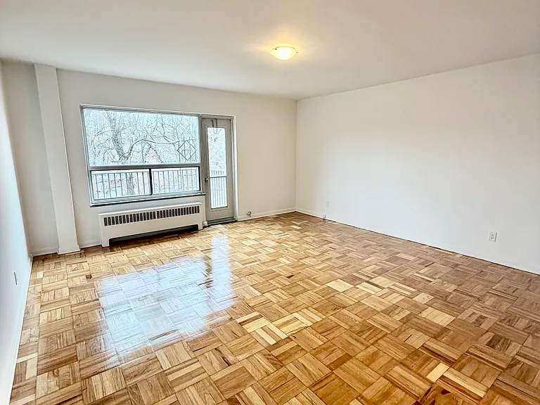 1603 Bathurst St — Photo 25