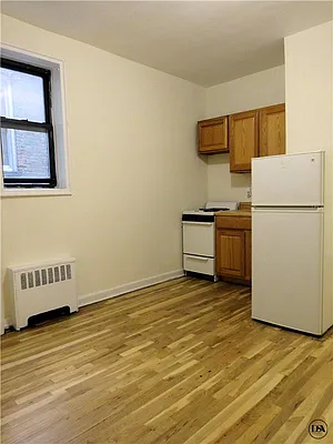 Rented by DSA Realty | media 30