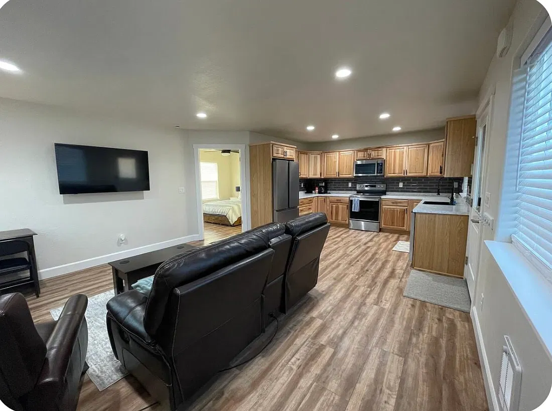 Cheri Ct, Kimberly — Photo 3