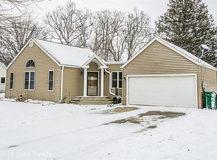 905 E Euclid Ave, Indianola, IA 50125