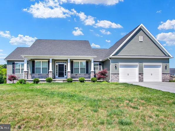1015 Beck Mill Rd, Hanover, PA 17331