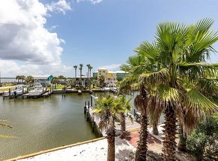 684 Chickasaw Rd, Gulf Shores, AL 36542
