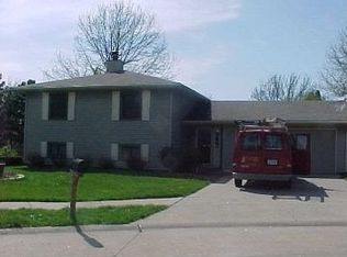 4420 Richmond Ct, Bettendorf, IA 52722