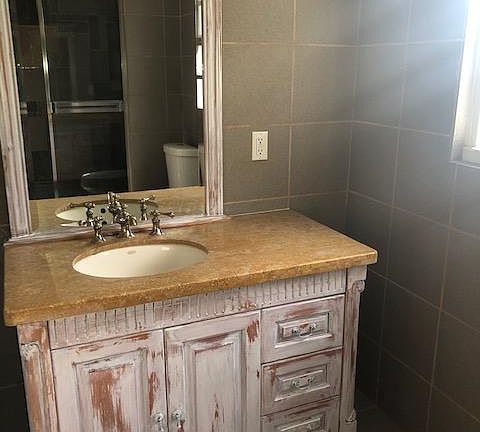 4th image of 309 3rd Ave N #2
