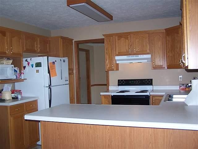 2nd image of 1524 Augusta Dr