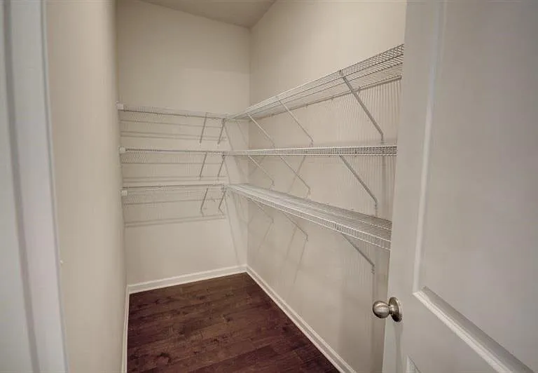 4576 Grenadine Cir — Photo 10
