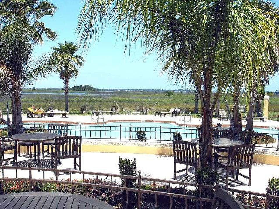 Pool overlooking Intra Coastal