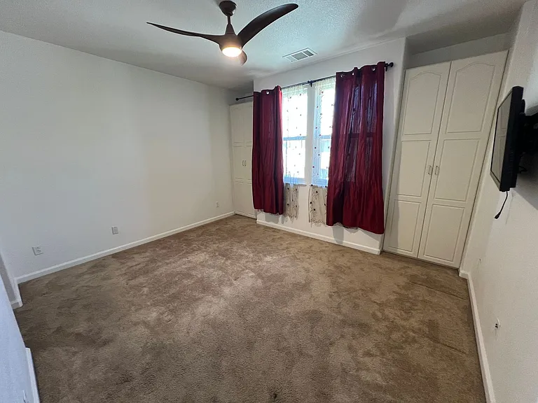 1141 Rock Ave — Photo 28