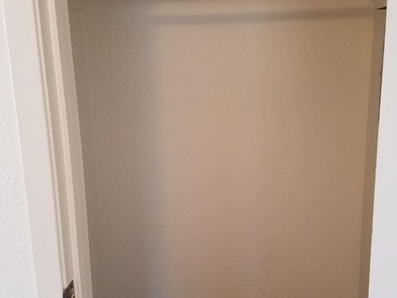 4th image of 1501A Janis Dr