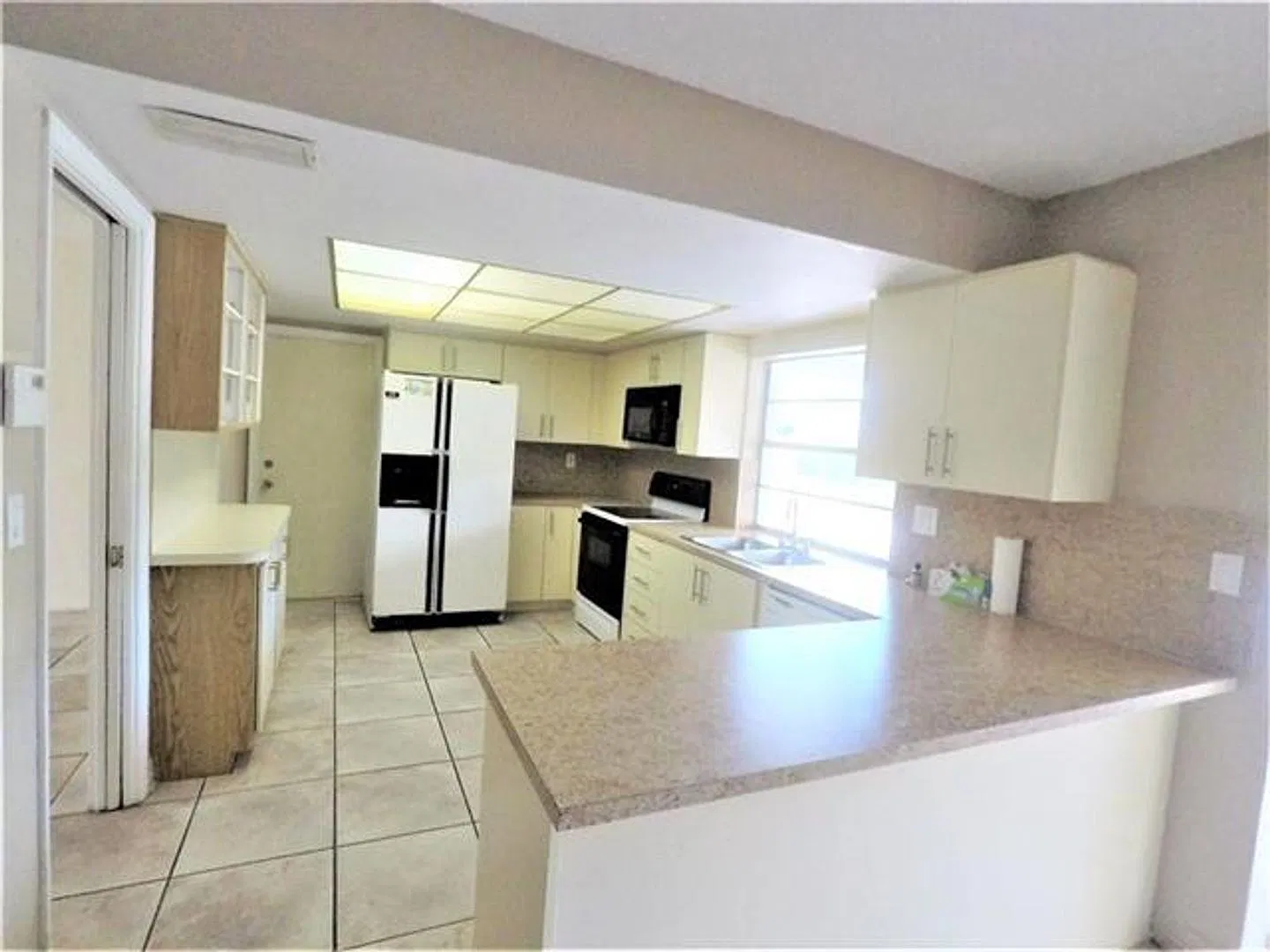 7221 NW 10th Pl # 7221, Plantation, FL 33313 — Photo 3