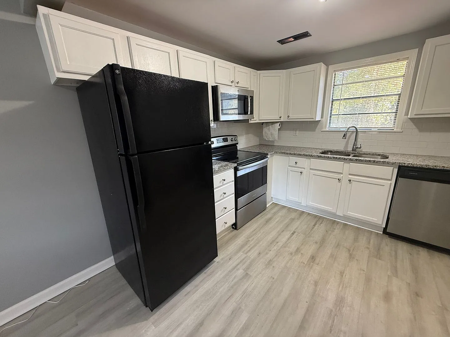 3 bed 1 bath in Guntersville Al — Photo 4