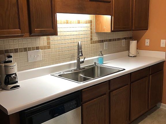 4th image of 6011 Bradford Ct