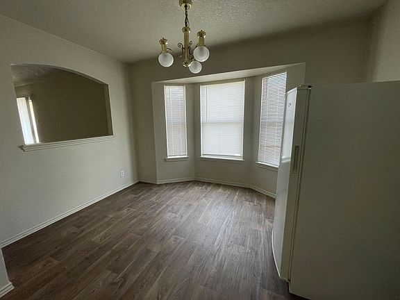 4th image of 4406 Hondo Dr