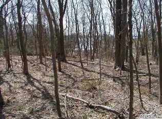 8150 Main Bayview Rd, Southold, NY 11971