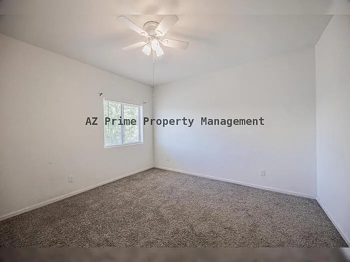 1711 W Pollack St — Photo 22