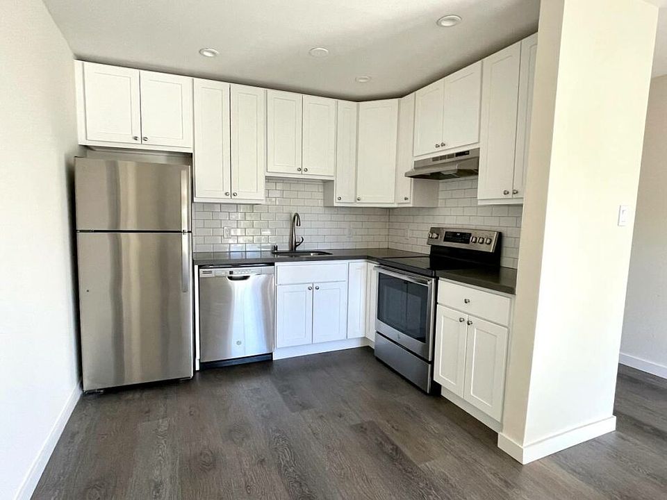 1st image of 442 Elizabeth St APT 5