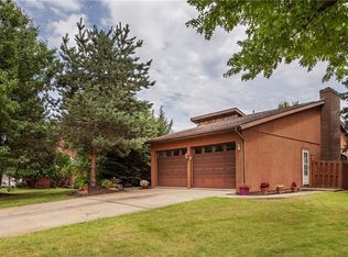 1013 Piney Ridge Dr, South Park, PA