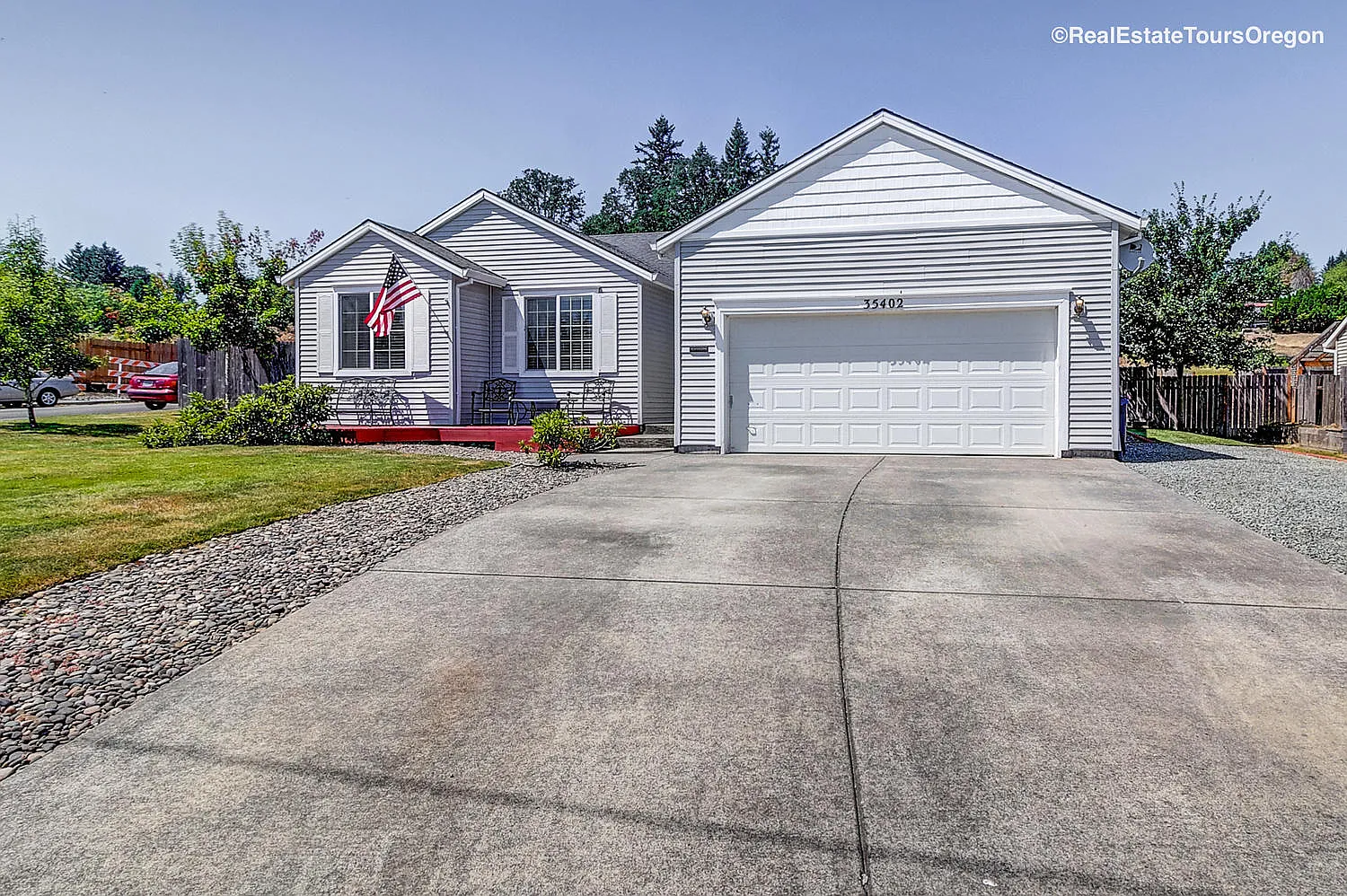 35402 Helens Way photo 1