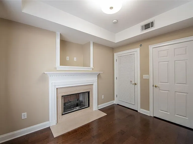 3275 Lenox Rd NE #207 — Photo 17