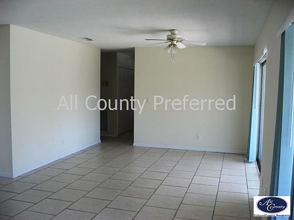 3rd image of 943 Bolton Ln
