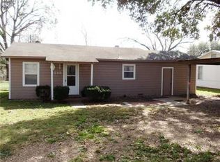2213 Woodville Rd, Bryan, TX 77803