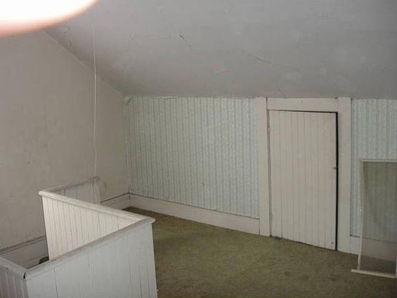 3rd image of 2208 Avondale Pl