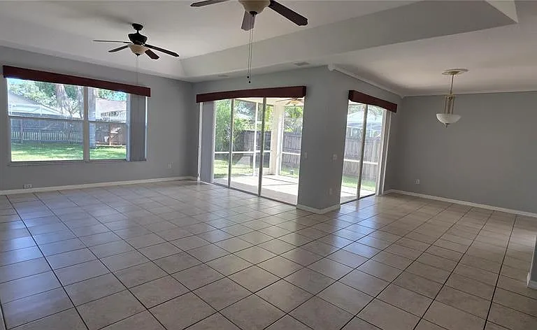 1305 Lakehurst Way — Photo 21