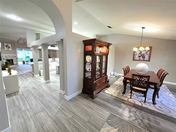 5th image of 18507 Country Crest Pl