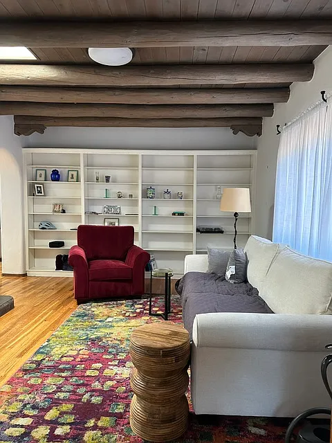 335 Delgado St — Photo 2