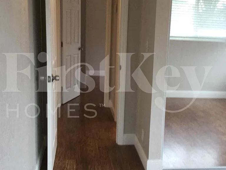 6521 Roosevelt St — Photo 23