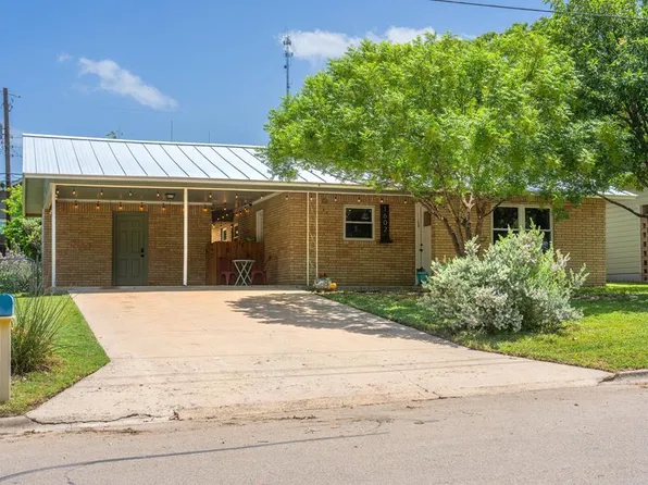 1602 Deer Trl, Kerrville, TX 78028