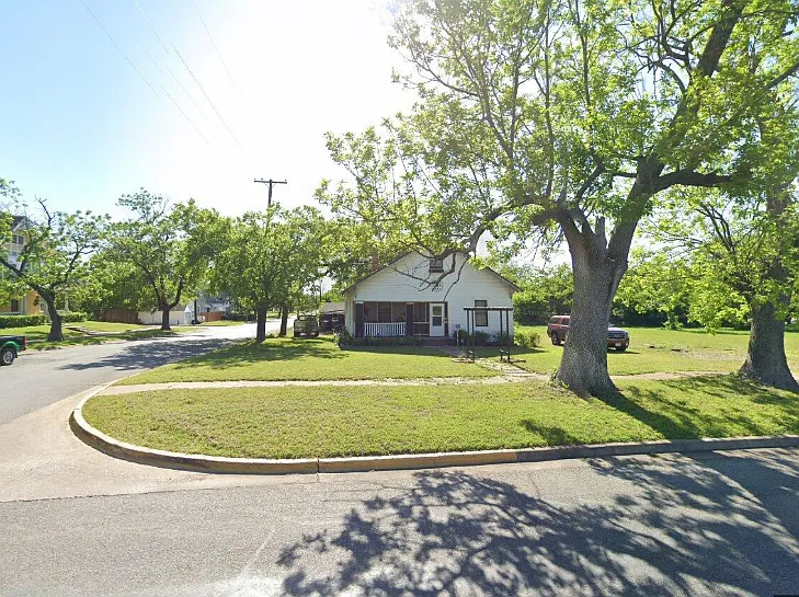 1300 N Grand Ave