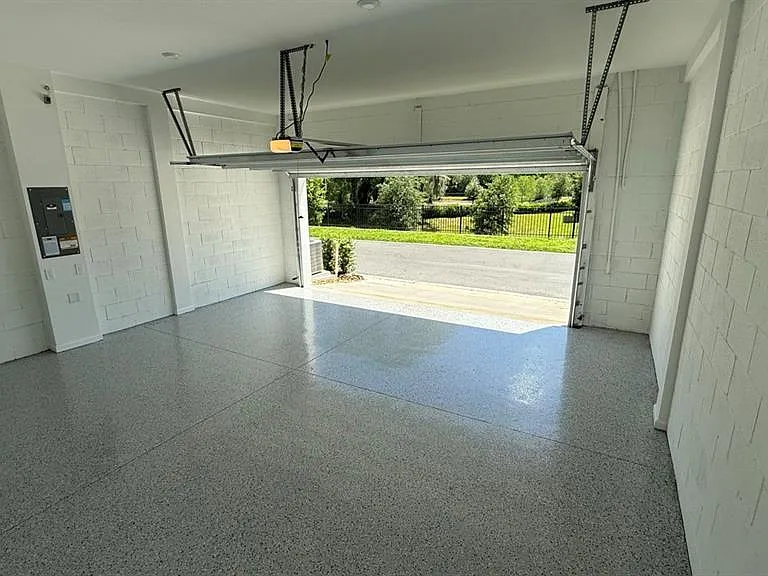 1350 Tarflower Dr — Photo 25