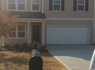 10628 River Hollow Ct, Charlotte, NC 28214