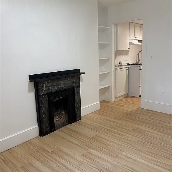3 Fairfield St #1 — Photo 7