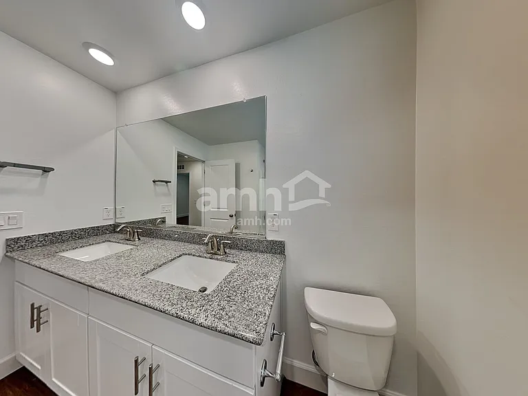 678 W Laredo Ave — Photo 13