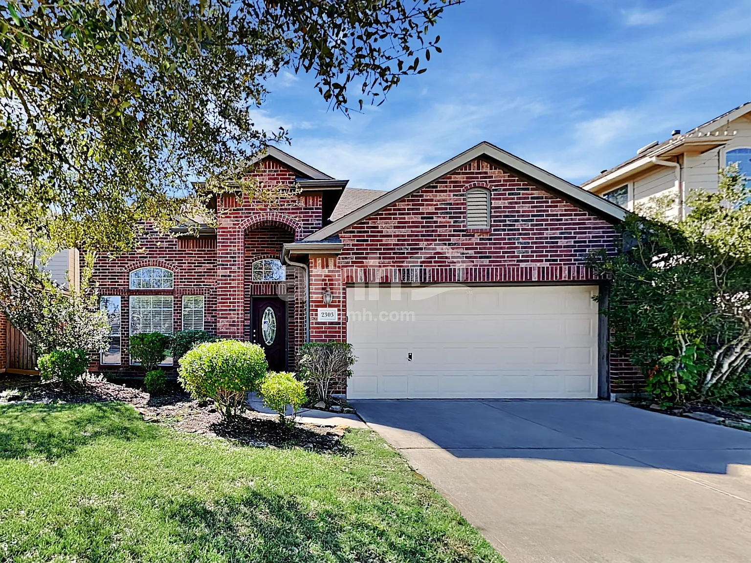 4 bed, 2.5 bath, 2480 sqft, $2,745 — Photo 1